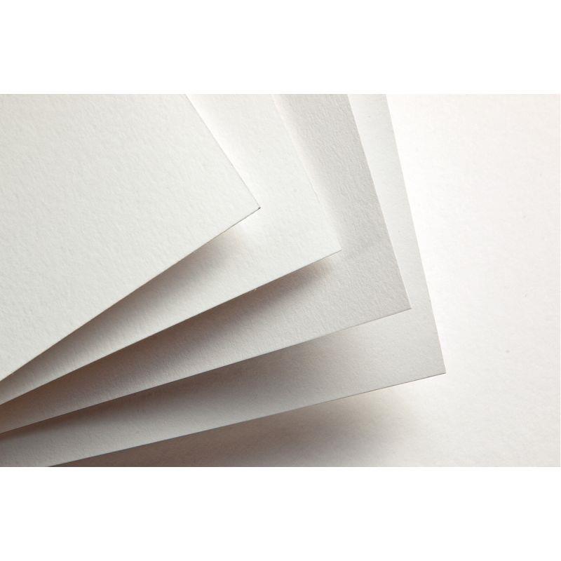 Image de  Paquet de 125 feuilles à dessin 240g 50x65cm blanc 
