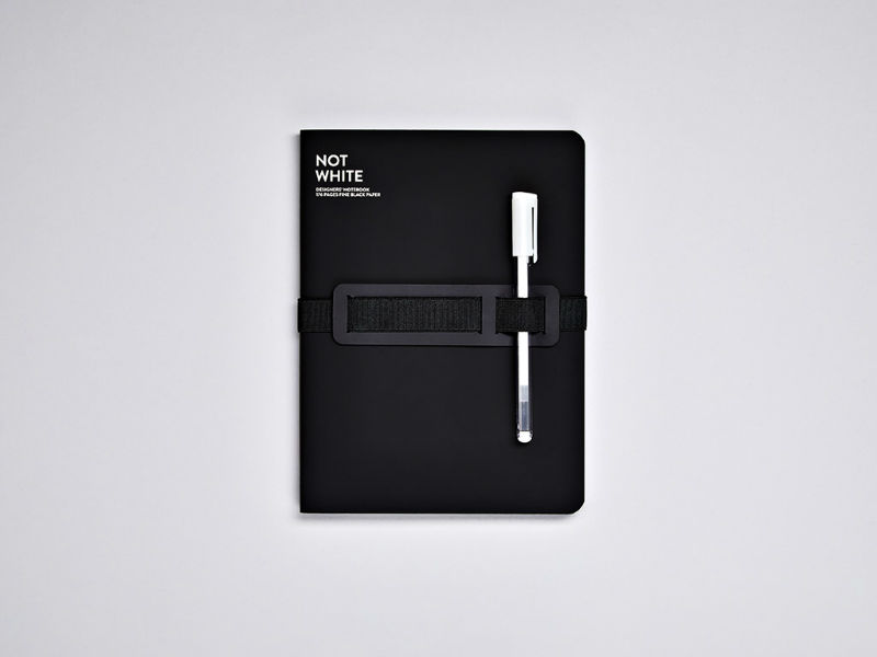 Image de  Carnet souple Not White L Light uni noir 