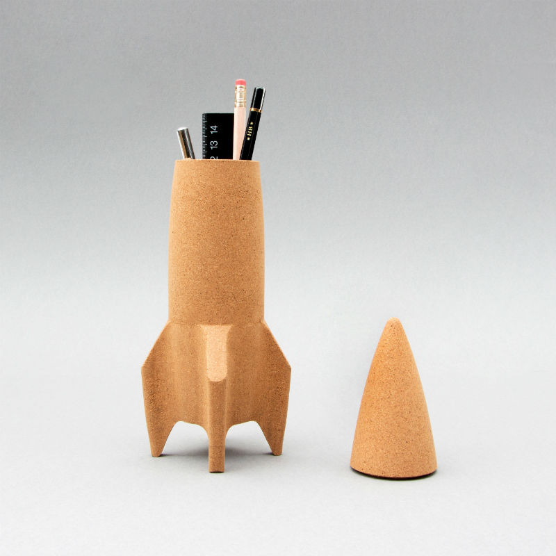 Image de  Pot à crayons fusée en liege 